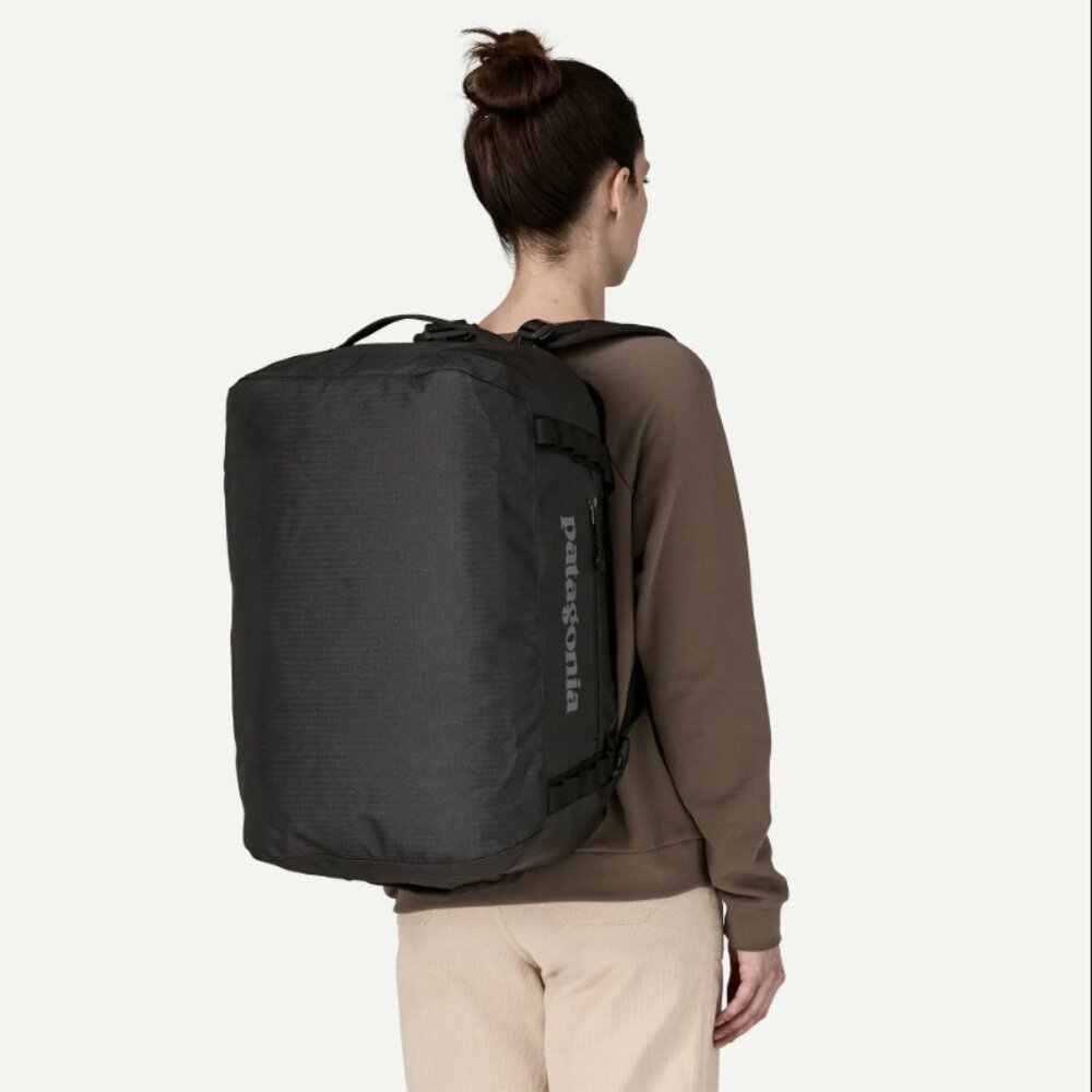 NEW!!!Patagonia Black Hole 40L Duffle Bag